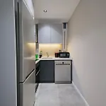 2 1 Fully Equipped Air Conditioned In Taksim Square * Стамбул
