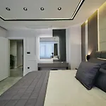 2 1 Fully Equipped Air Conditioned In Taksim Square *