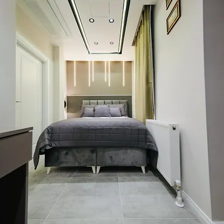 2 1 Fully Equipped Air Conditioned In Taksim Square