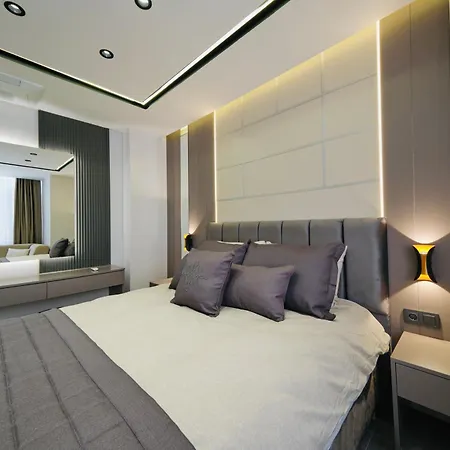 アパート 2 1 Fully Equipped Air Conditioned In Taksim Square *