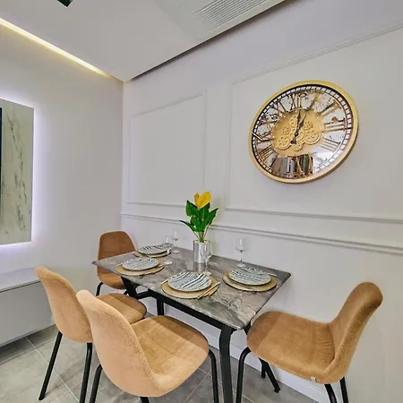 Apartamento 2 1 Fully Equipped Air Conditioned In Taksim Square *