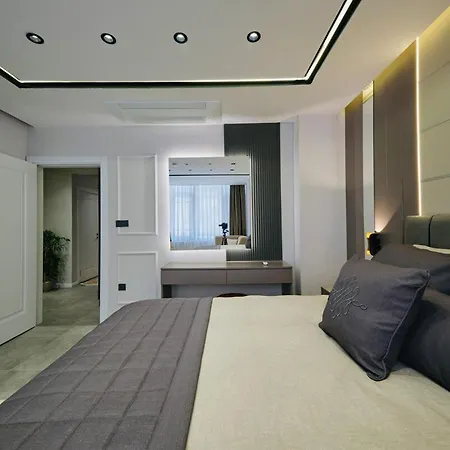2 1 Fully Equipped Air Conditioned In Taksim Square *