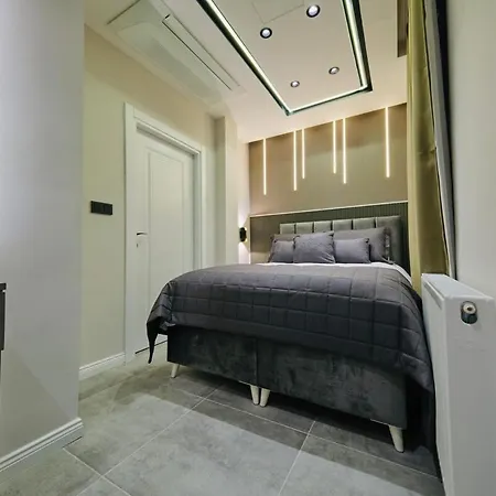 2 1 Fully Equipped Air Conditioned In Taksim Square * Estambul