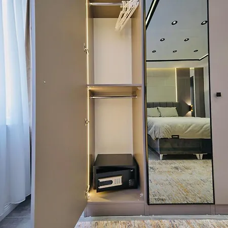 2 1 Fully Equipped Air Conditioned In Taksim Square * Estambul