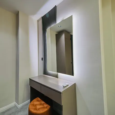 2 1 Fully Equipped Air Conditioned In Taksim Square Apartamento *