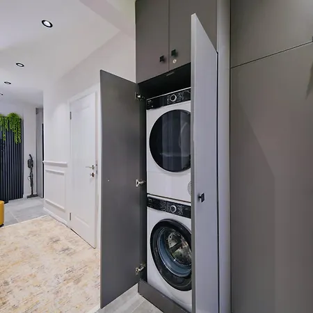2 1 Fully Equipped Air Conditioned In Taksim Square Apartamento *